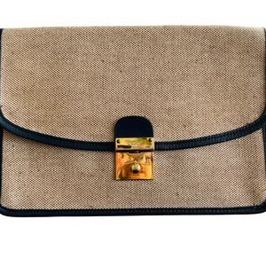 Céline vintage beige navy piping clutch